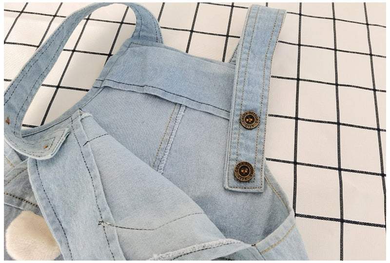Jardineira Jeans Bichinhos Bebê Menina Menino | 0 - 24 Meses-Jardineira Jeans Bichinhos bebê menina,Jardineira Jeans Bichinhos bebê menino,jeans bebe,macacão bebe menina,macacão jeans,Macacão Jeans Bebê,Macacão Jeans Bebê menina,Macacão Jeans Bebê menino,Macacão Jeans Ursinho Bebê,macaquinho jeans bebê menina,macaquinho jeans bebê menino,roupa de verão bebe 18 meses,roupa de verão bebe 6 meses,roupa de verão bebe 9 meses,roupa menina 1 ano,roupa menino,roupa menino 1 ano,roupa menino bebê