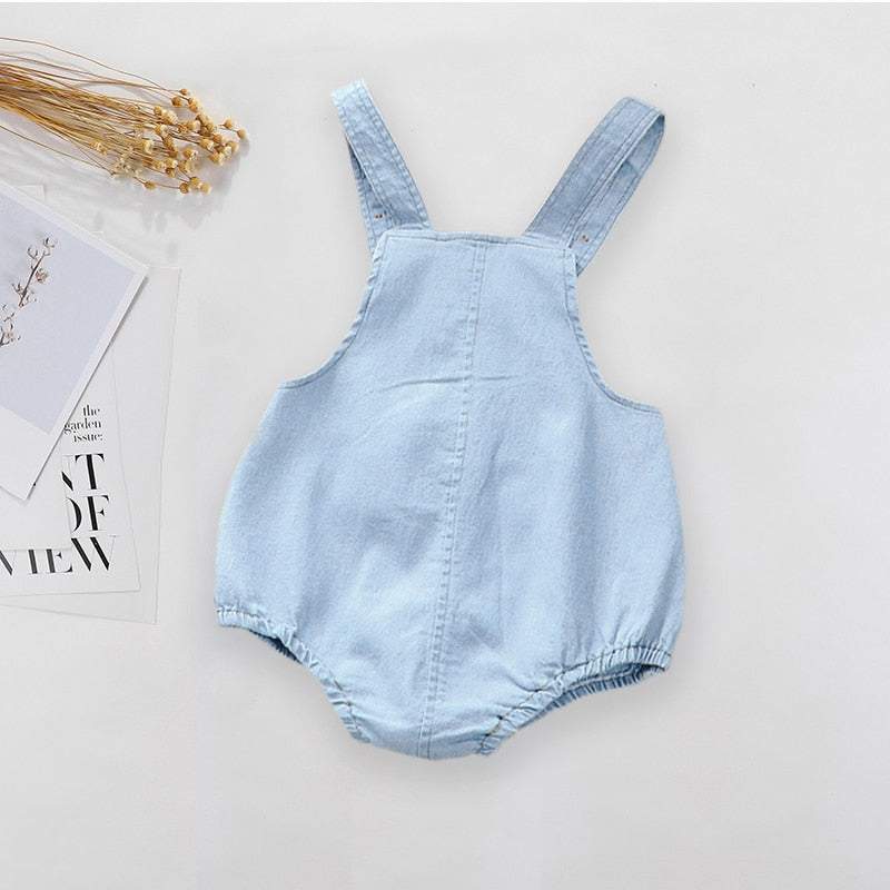 Jardineira Jeans Bichinhos Bebê Menina Menino | 0 - 24 Meses-Jardineira Jeans Bichinhos bebê menina,Jardineira Jeans Bichinhos bebê menino,jeans bebe,macacão bebe menina,macacão jeans,Macacão Jeans Bebê,Macacão Jeans Bebê menina,Macacão Jeans Bebê menino,Macacão Jeans Ursinho Bebê,macaquinho jeans bebê menina,macaquinho jeans bebê menino,roupa de verão bebe 18 meses,roupa de verão bebe 6 meses,roupa de verão bebe 9 meses,roupa menina 1 ano,roupa menino,roupa menino 1 ano,roupa menino bebê