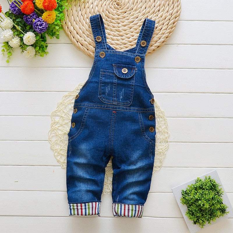 Macacão Jardineira Jeans c/ Detalhes Bebê Menina | 1-4 Anos-bebê menina,bebê menina 0-4 anos,jardineira bebê,jardineira bebê menina,jardineira jeans bebê menina,jeans bebê menina,macacão bebe menina,macacão bebê,Macacão Jeans Bebê menina