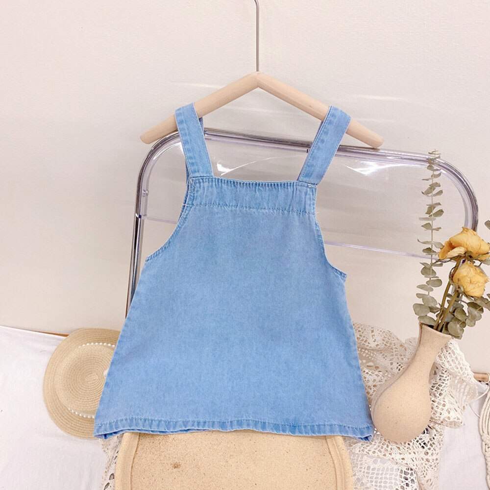 Vestido-Jardineira Jeans Laço Infantil Menina | 2-7 Anos-vestido de verão menina 2 anos,vestido de verão menina 3 anos,vestido de verão menina 4 anos,vestido de verão menina 5 anos,vestido jeans bebê menina,vestido jeans menina 3 anos,vestido jeans menina 4 anos,vestido jeans menina 5 anos,vestido jeans menina 6 anos,vestido jeans menina 7 anos,vestido jeans menina alcinha,vestido jeans menina alcinha jardineira,vestido jeans menina verão,Vestido-Jardineira Jeans Laço Infantil Menina