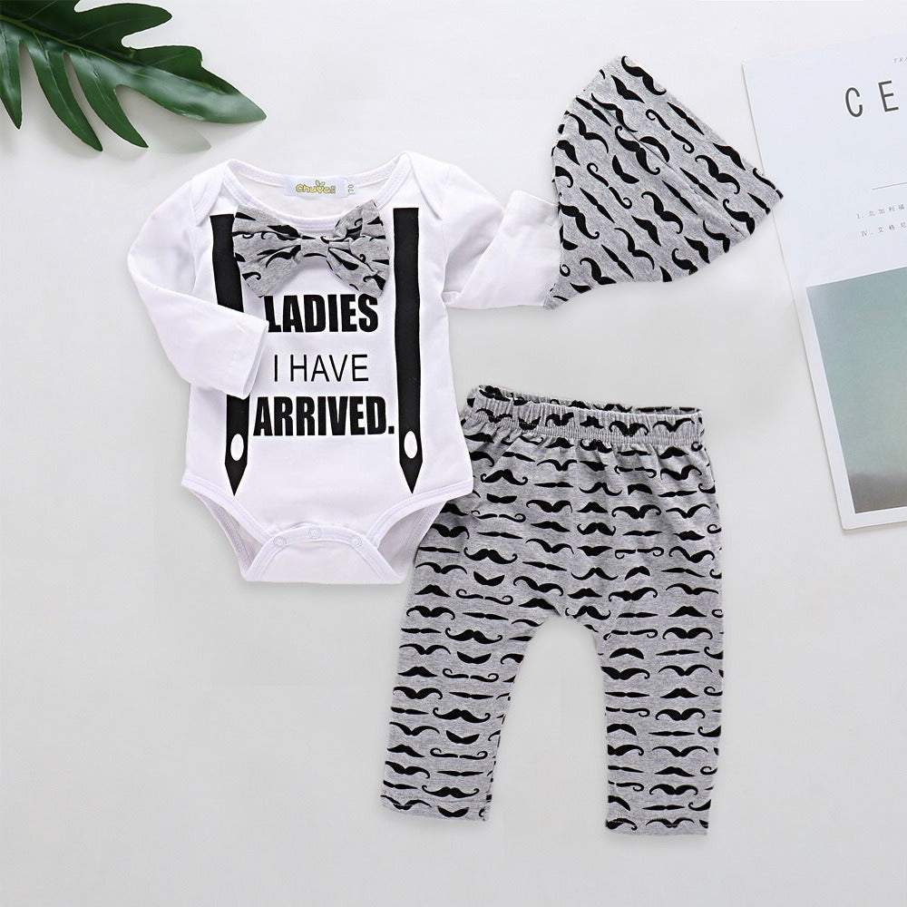 Conjunto Body Manga Longa + Calça + Gorro Bebê Menino Bigodinho "Garotas Cheguei!" | 0- 24 Meses-bebê menino,body,body de manga,conjunto bebê,Conjunto Bebê Body de Manga,conjunto bebê menino,conjunto body calça,conjunto de calça bebê menino,kit body,roupa menino bebê